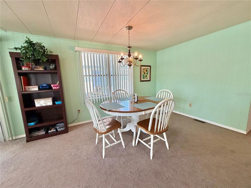 For Sale: $119,000 (2 beds, 2 baths, 1332 Square Feet)