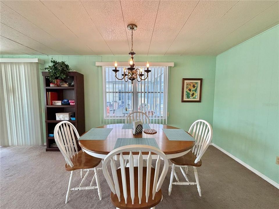 For Sale: $119,000 (2 beds, 2 baths, 1332 Square Feet)