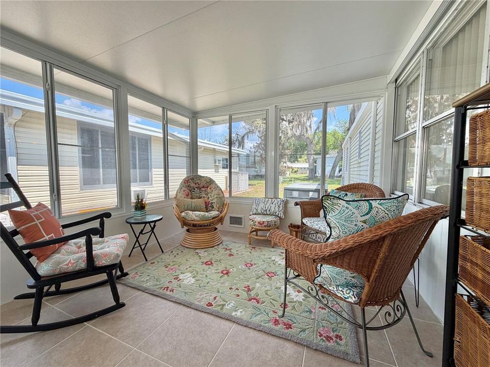 For Sale: $119,000 (2 beds, 2 baths, 1332 Square Feet)