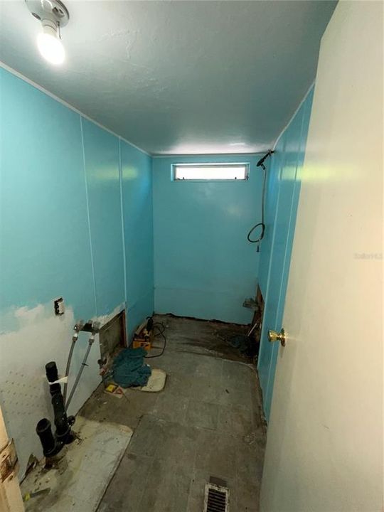 For Sale: $199,900 (3 beds, 2 baths, 1200 Square Feet)