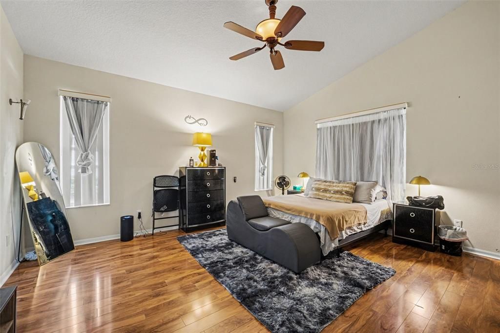 For Sale: $449,900 (3 beds, 2 baths, 2100 Square Feet)