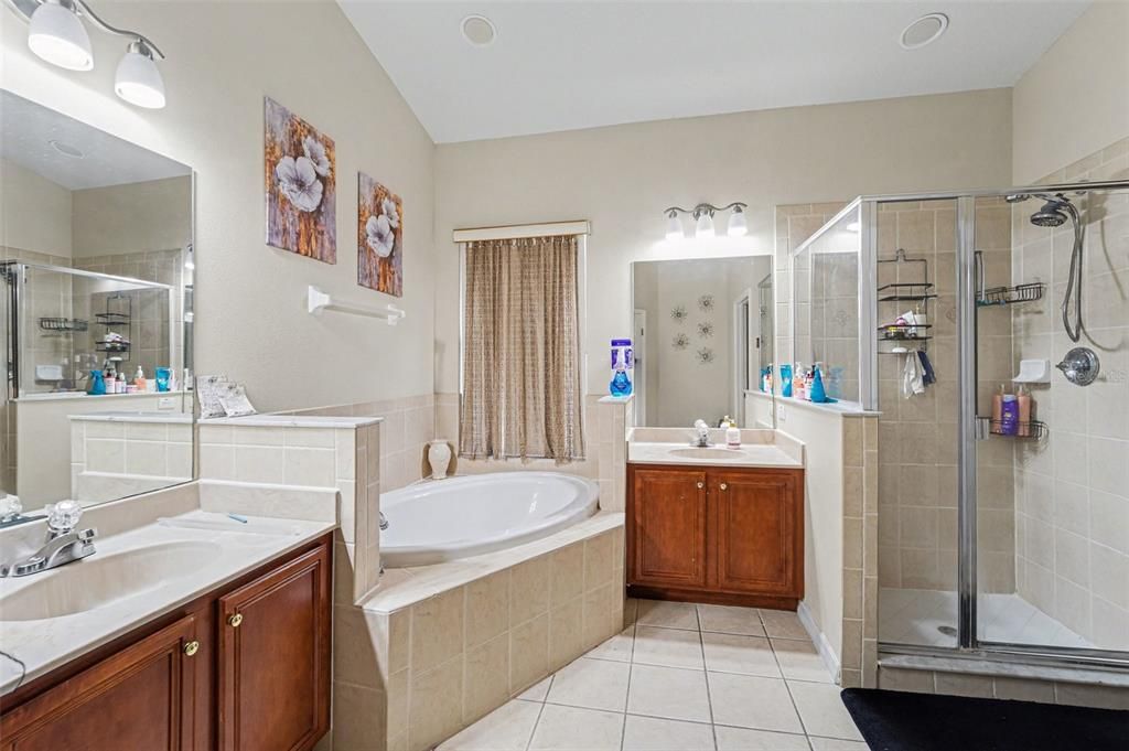 For Sale: $449,900 (3 beds, 2 baths, 2100 Square Feet)