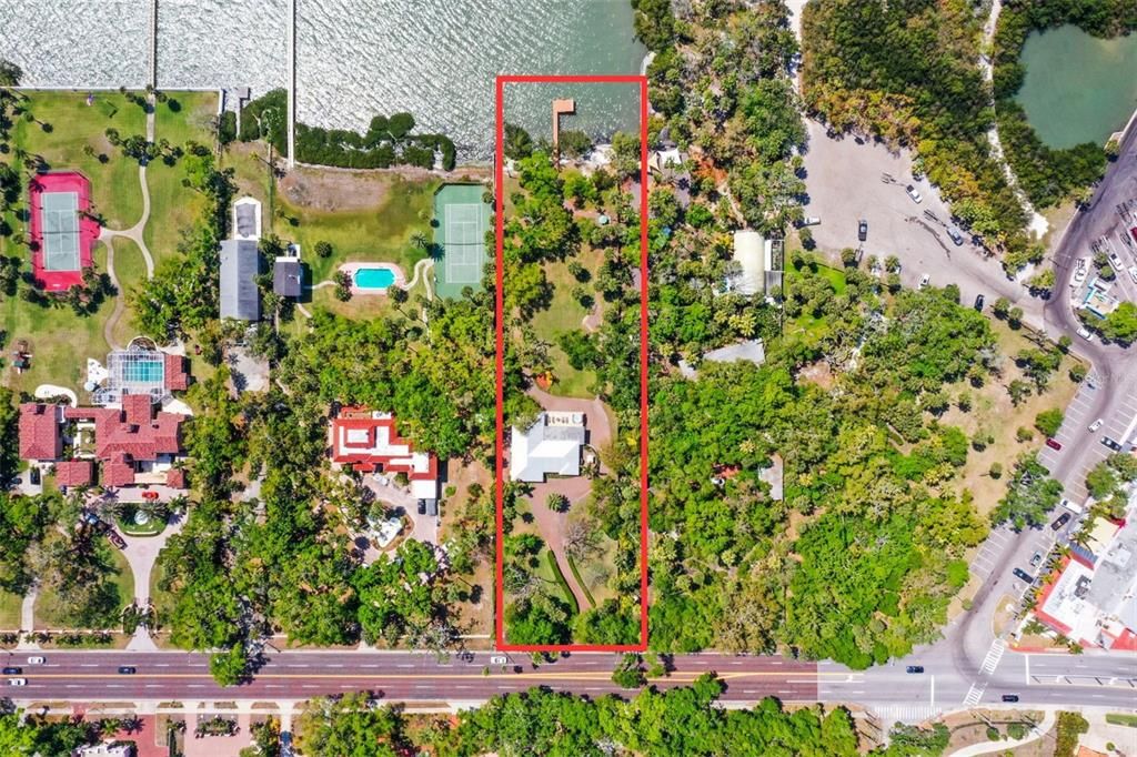 На продажу: $4,749,000 (5 спален, 4 ванн, 2396 Квадратных фут)