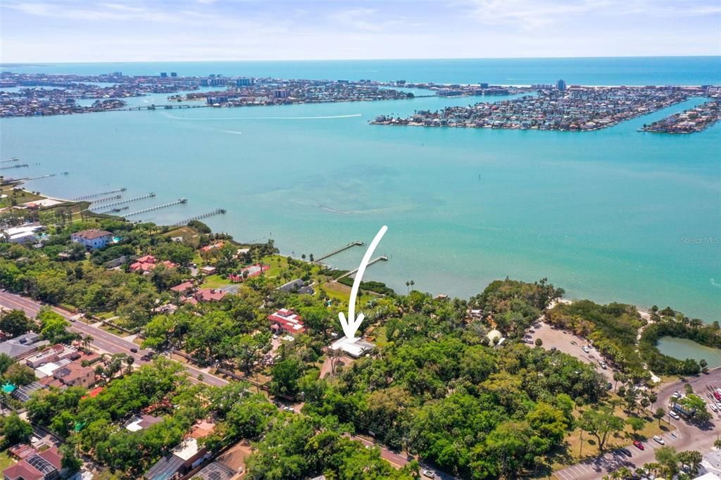 На продажу: $4,749,000 (5 спален, 4 ванн, 2396 Квадратных фут)