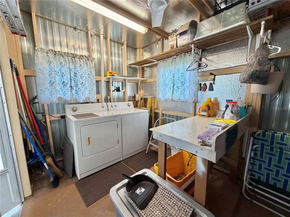 For Sale: $139,000 (2 beds, 2 baths, 1056 Square Feet)