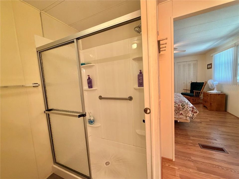 For Sale: $139,000 (2 beds, 2 baths, 1056 Square Feet)