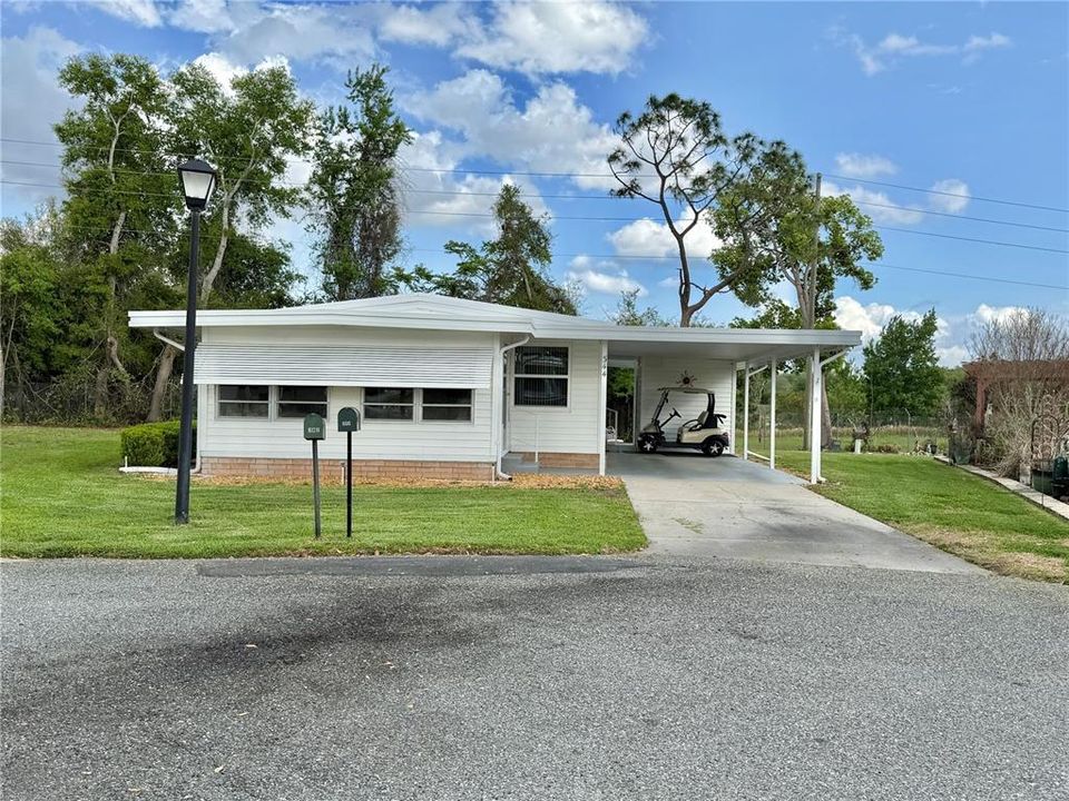 For Sale: $139,000 (2 beds, 2 baths, 1056 Square Feet)