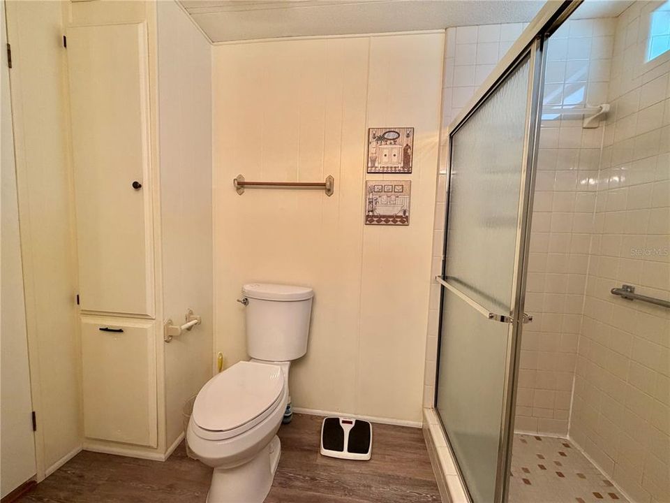 For Sale: $139,000 (2 beds, 2 baths, 1056 Square Feet)