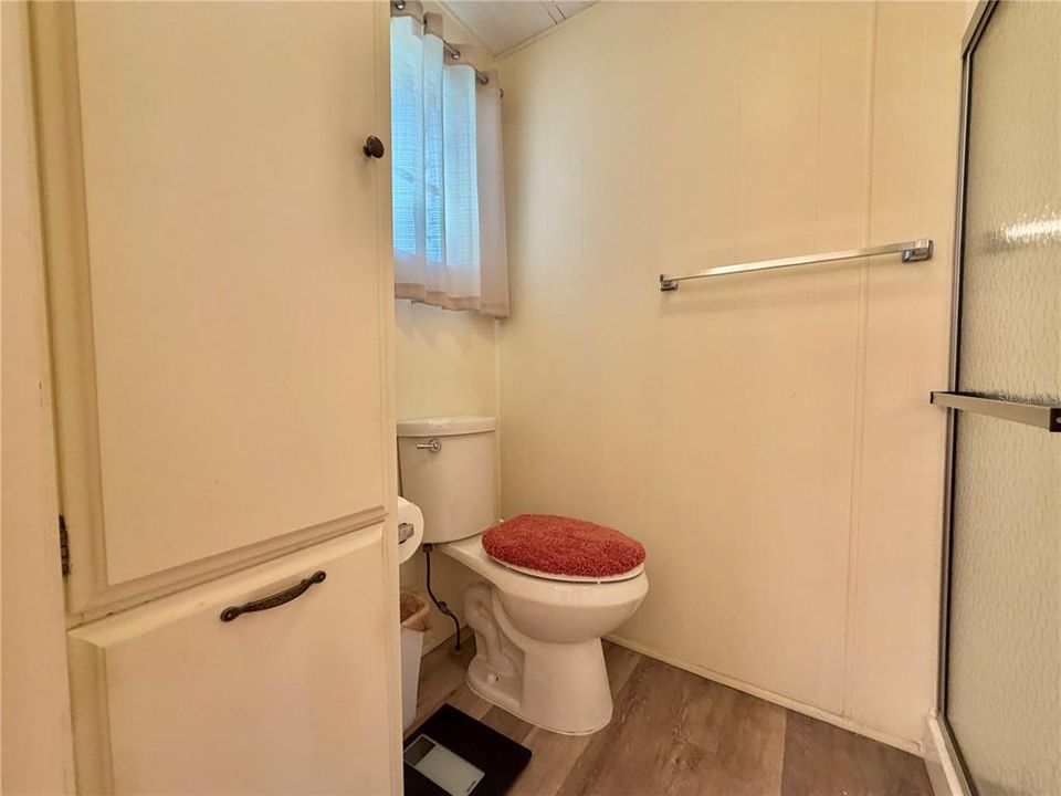 For Sale: $139,000 (2 beds, 2 baths, 1056 Square Feet)