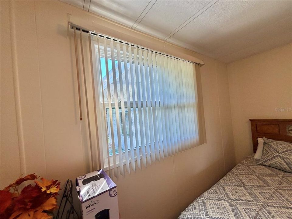 For Sale: $139,000 (2 beds, 2 baths, 1056 Square Feet)