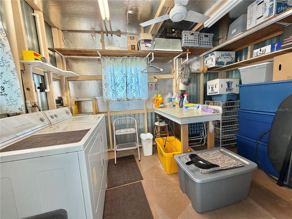 For Sale: $139,000 (2 beds, 2 baths, 1056 Square Feet)