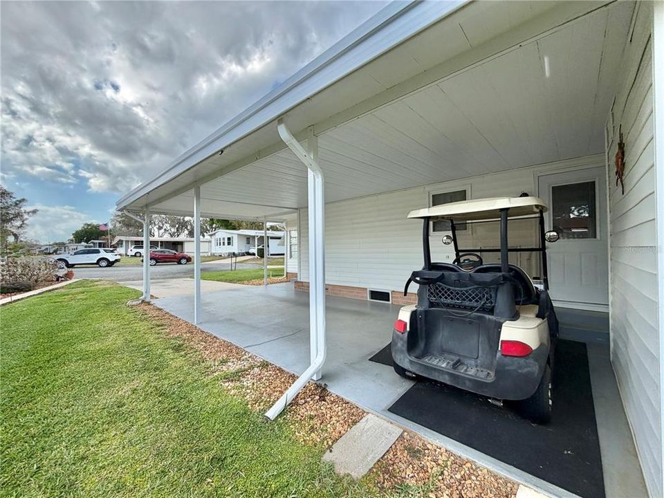 For Sale: $139,000 (2 beds, 2 baths, 1056 Square Feet)