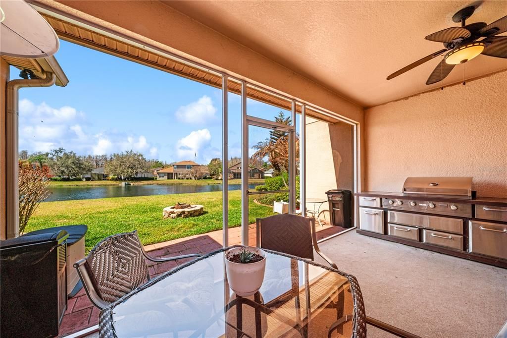 Activo con contrato: $599,000 (5 camas, 3 baños, 3530 Pies cuadrados)