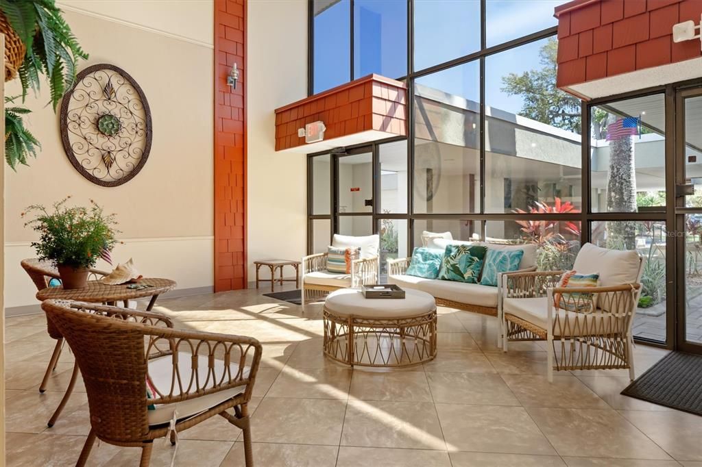 For Sale: $90,000 (2 beds, 2 baths, 919 Square Feet)