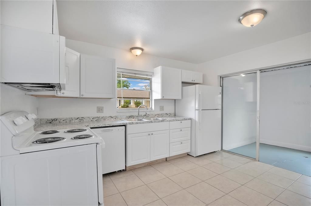 En Venta: $260,000 (2 camas, 2 baños, 1072 Pies cuadrados)