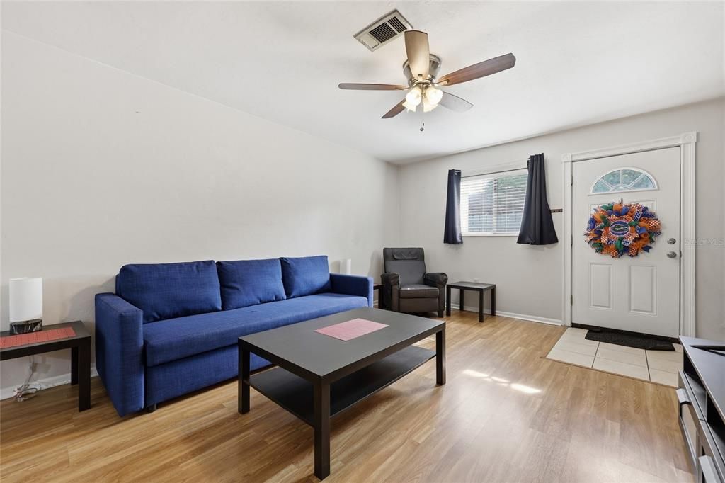 En Venta: $169,900 (2 camas, 1 baños, 938 Pies cuadrados)