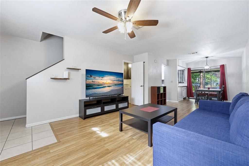 En Venta: $169,900 (2 camas, 1 baños, 938 Pies cuadrados)