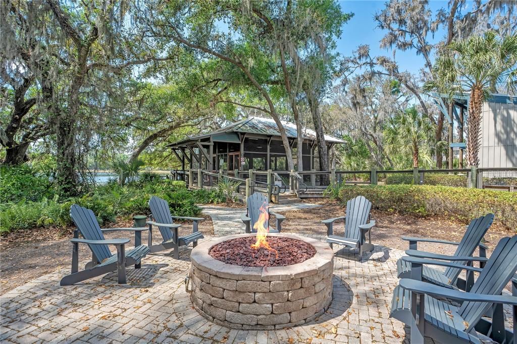 待售: $329,900 (2 贝兹, 2 浴室, 1524 平方英尺)