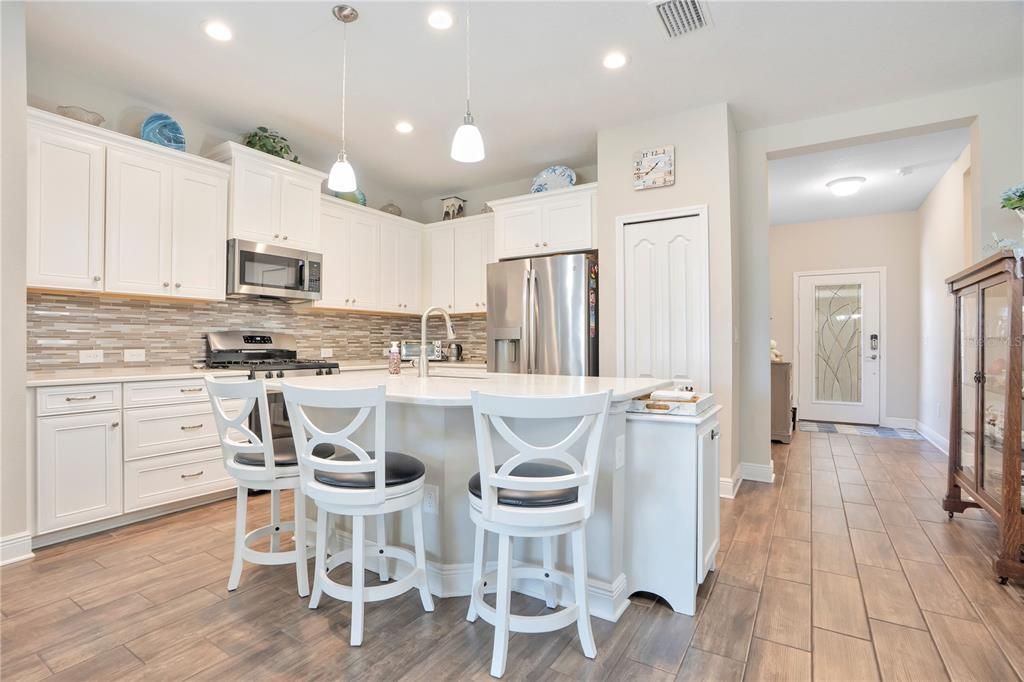 待售: $329,900 (2 贝兹, 2 浴室, 1524 平方英尺)