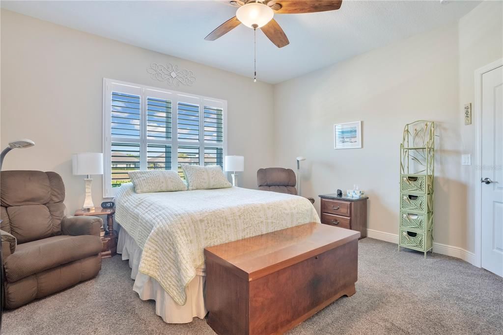 待售: $329,900 (2 贝兹, 2 浴室, 1524 平方英尺)