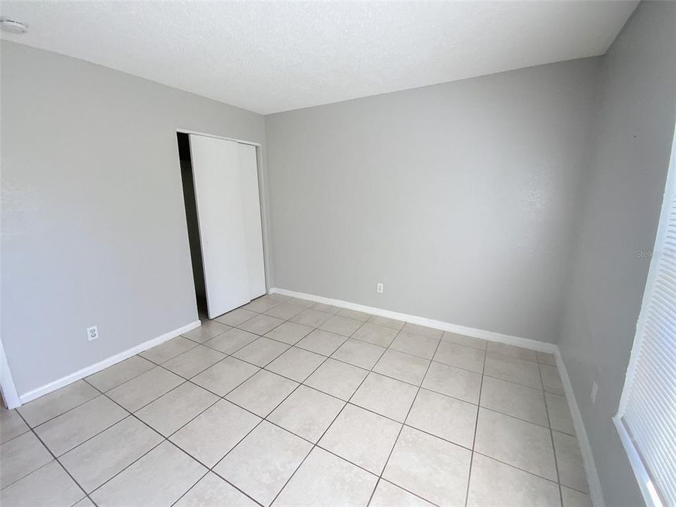 Active With Contract: $1,149 (2 beds, 1 baths, 900 Square Feet)