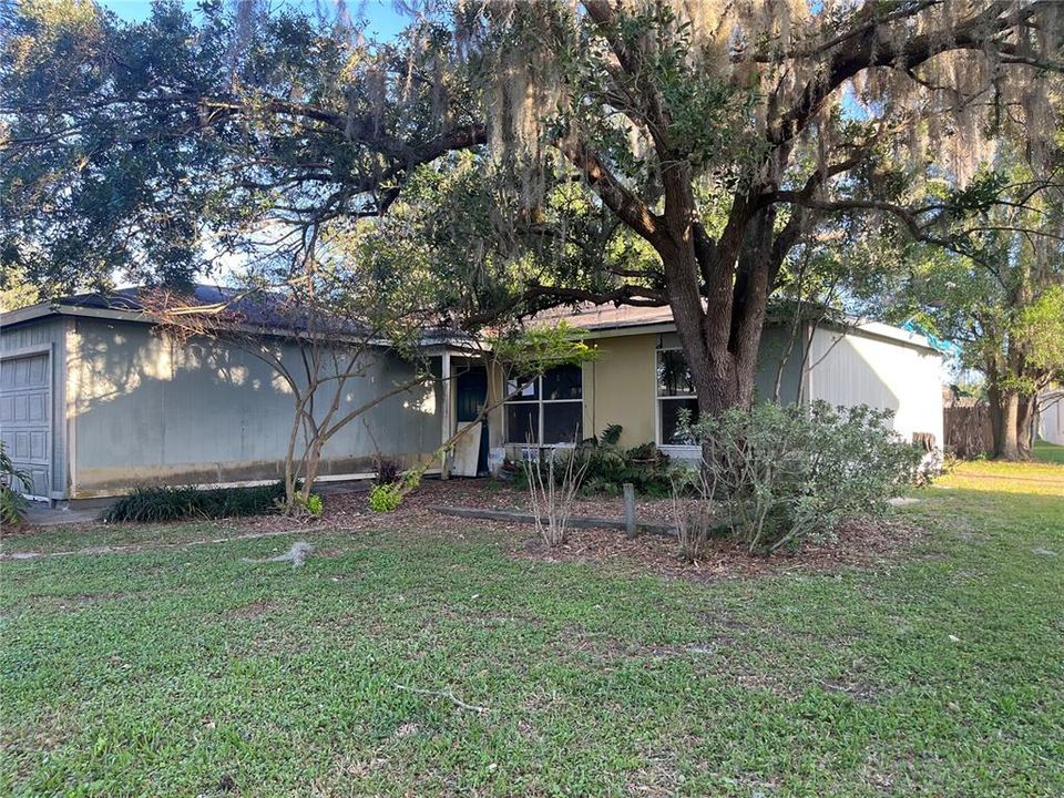 Recently Sold: $104,900 (3 beds, 2 baths, 1100 Square Feet)