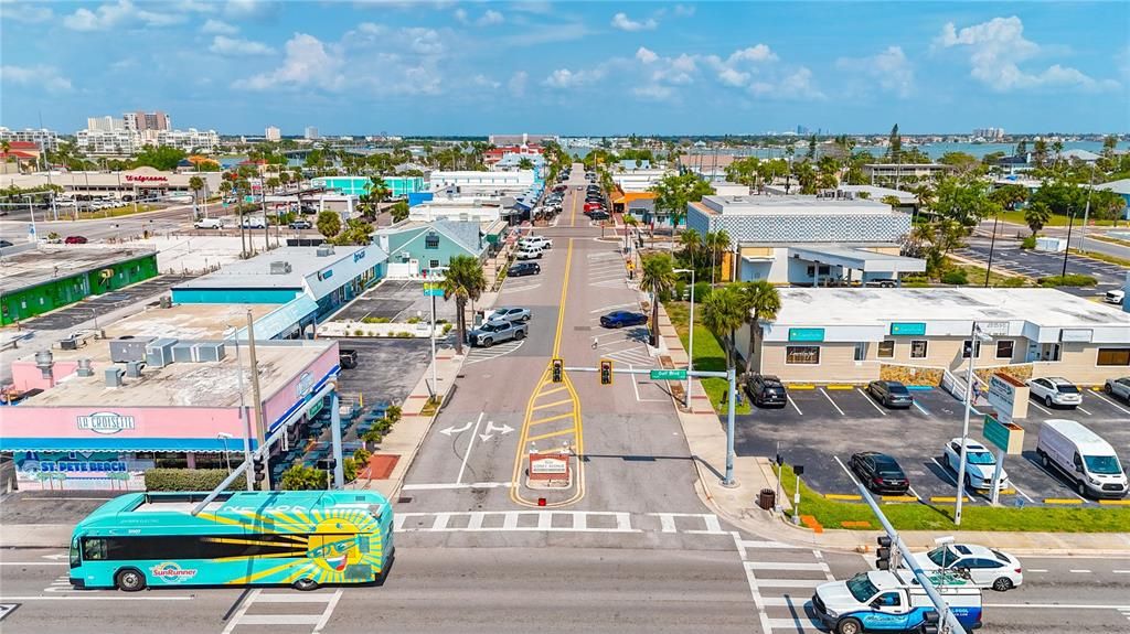 待售: $295,000 (0.11 acres)