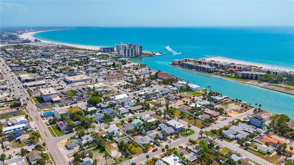 待售: $295,000 (0.11 acres)