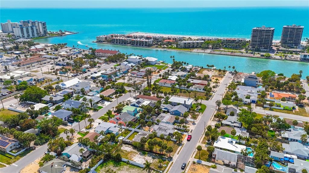 待售: $295,000 (0.11 acres)