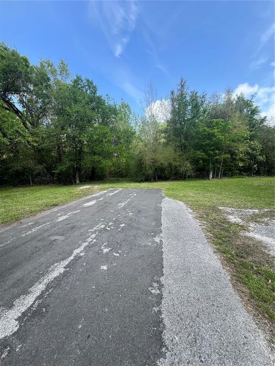 En Venta: $58,000 (1.01 acres)