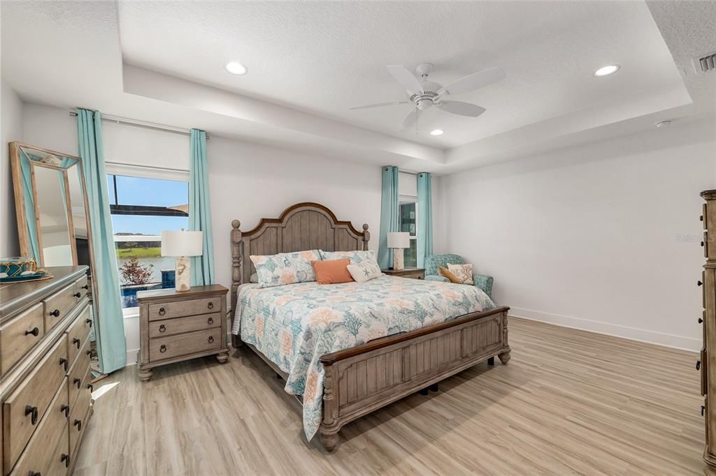 For Sale: $995,000 (3 beds, 2 baths, 1959 Square Feet)
