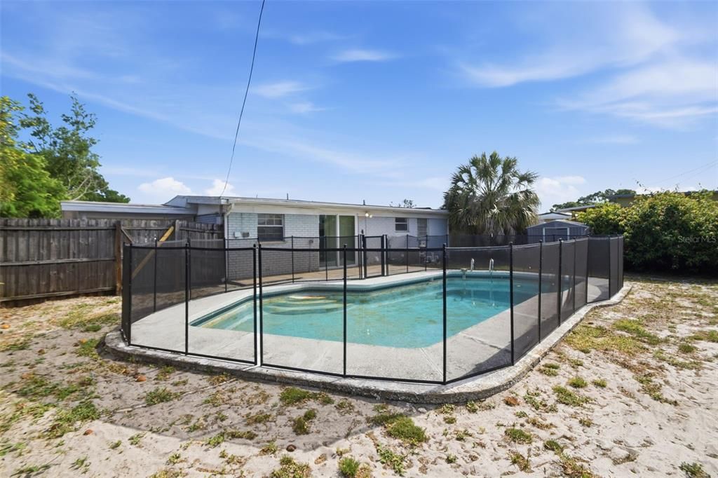Activo con contrato: $274,900 (2 camas, 1 baños, 925 Pies cuadrados)