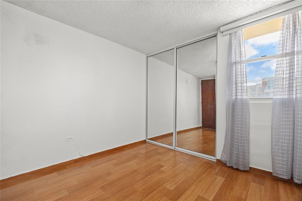 В аренду: $2,000 (3 спален, 2 ванн, 1288 Квадратных фут)