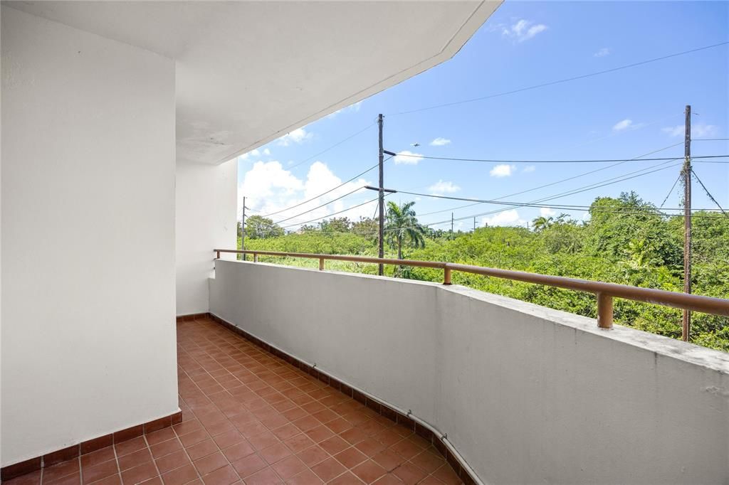 В аренду: $2,000 (3 спален, 2 ванн, 1288 Квадратных фут)