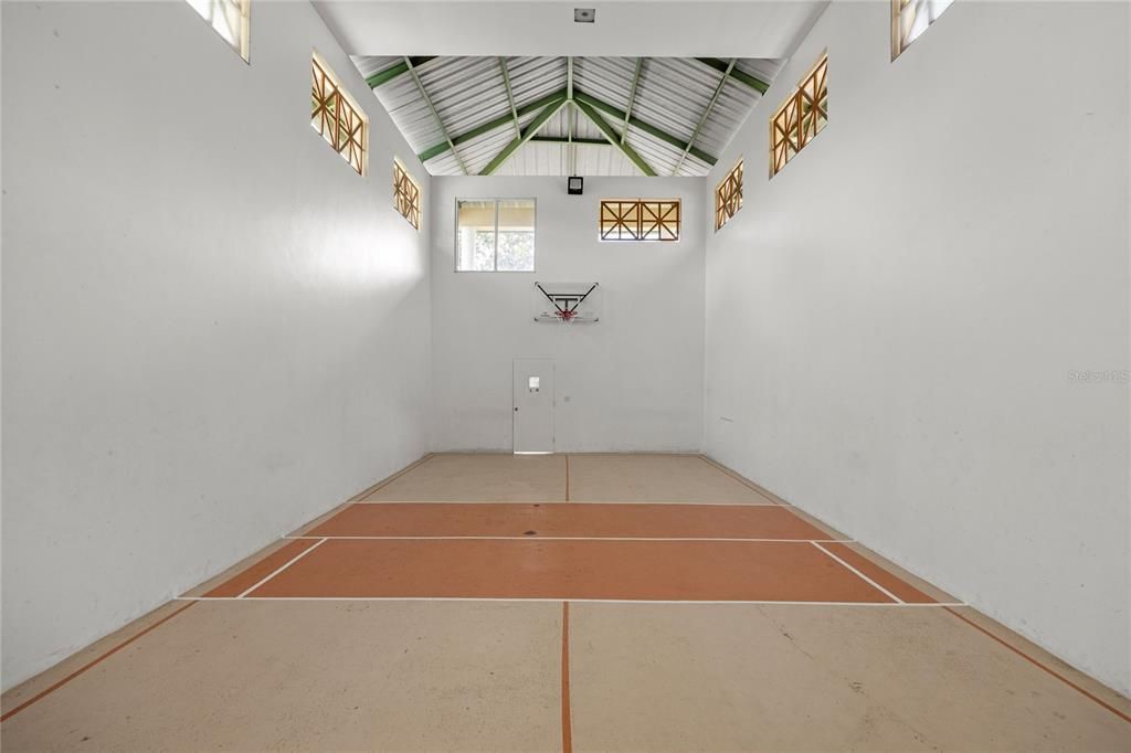 В аренду: $2,000 (3 спален, 2 ванн, 1288 Квадратных фут)