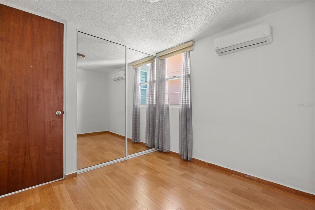 В аренду: $2,000 (3 спален, 2 ванн, 1288 Квадратных фут)