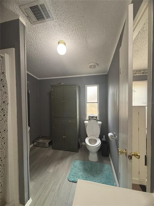 Active With Contract: $174,900 (3 beds, 2 baths, 1141 Square Feet)