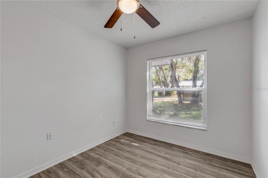 На продажу: $249,000 (3 спален, 1 ванн, 1176 Квадратных фут)