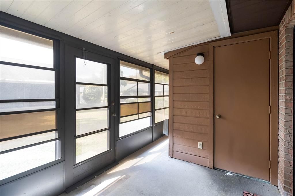 For Sale: $264,900 (3 beds, 2 baths, 1126 Square Feet)