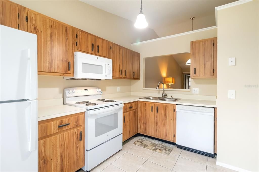 For Sale: $264,900 (3 beds, 2 baths, 1126 Square Feet)