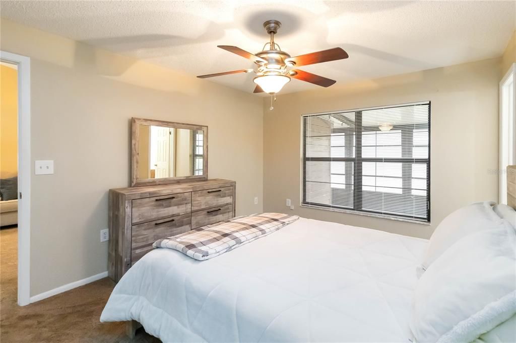 For Sale: $264,900 (3 beds, 2 baths, 1126 Square Feet)