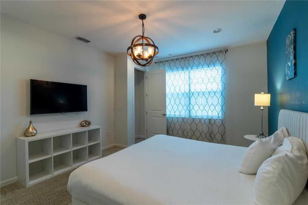 For Sale: $1,550,000 (14 beds, 11 baths, 6404 Square Feet)