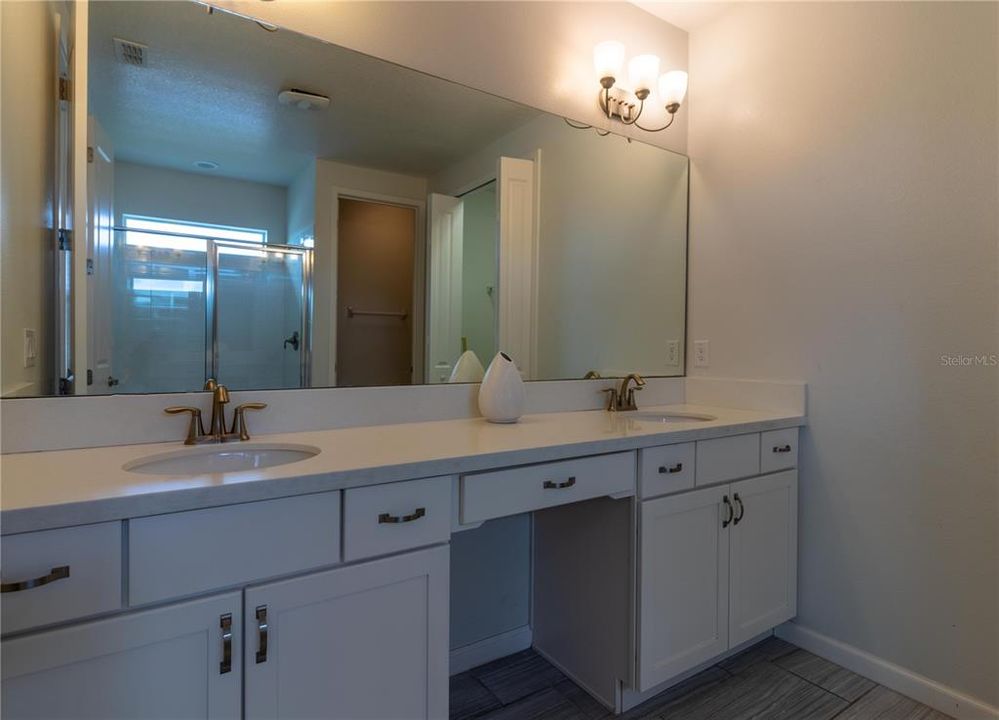 For Sale: $1,550,000 (14 beds, 11 baths, 6404 Square Feet)