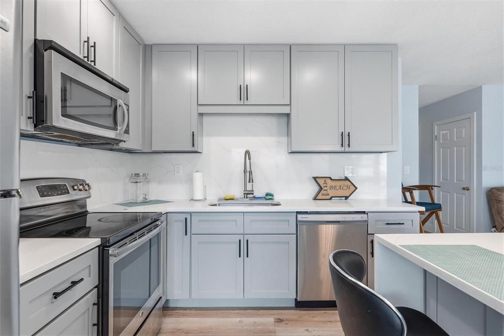Activo con contrato: $320,000 (1 camas, 1 baños, 650 Pies cuadrados)