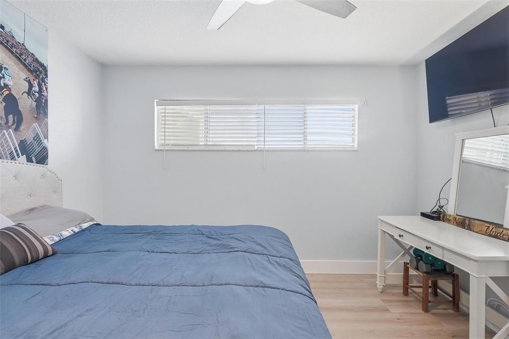 Activo con contrato: $320,000 (1 camas, 1 baños, 650 Pies cuadrados)