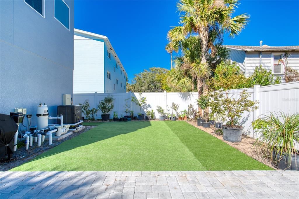 En Venta: $948,000 (4 camas, 3 baños, 2864 Pies cuadrados)