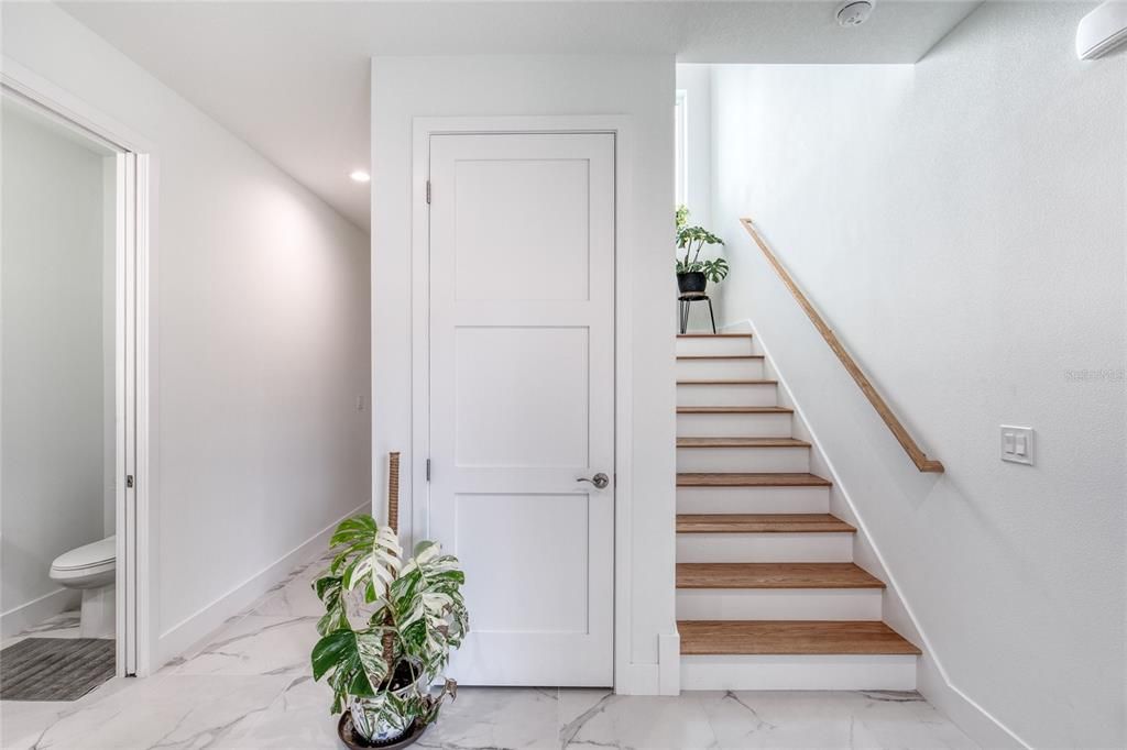 En Venta: $948,000 (4 camas, 3 baños, 2864 Pies cuadrados)