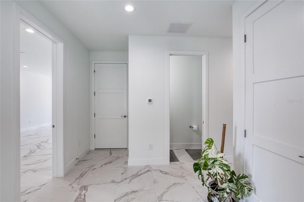 En Venta: $948,000 (4 camas, 3 baños, 2864 Pies cuadrados)