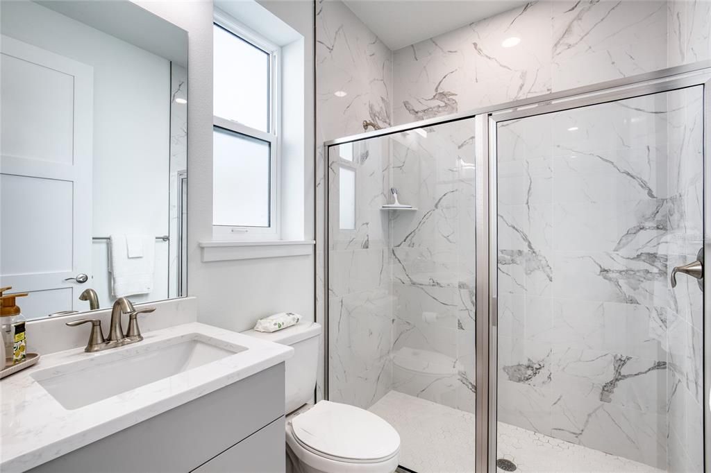 En Venta: $948,000 (4 camas, 3 baños, 2864 Pies cuadrados)