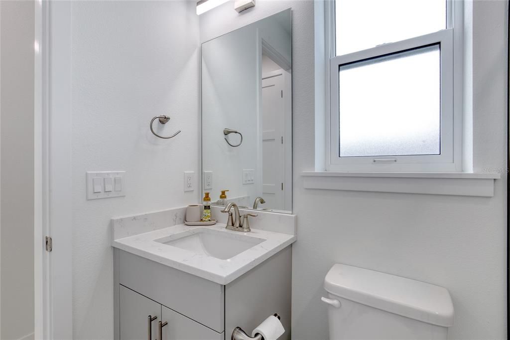 En Venta: $948,000 (4 camas, 3 baños, 2864 Pies cuadrados)